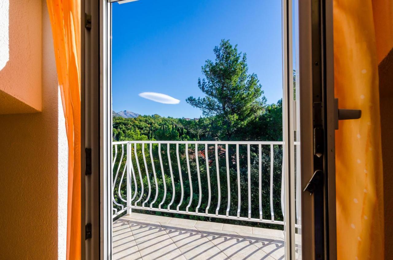 Apartments Zrno ซัฟทัท ภายนอก รูปภาพ
