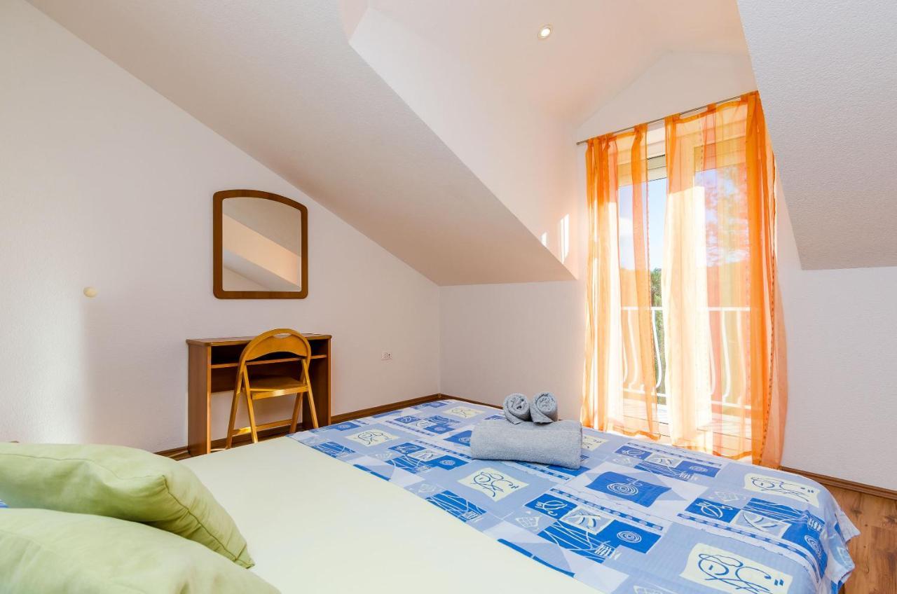 Apartments Zrno ซัฟทัท ภายนอก รูปภาพ